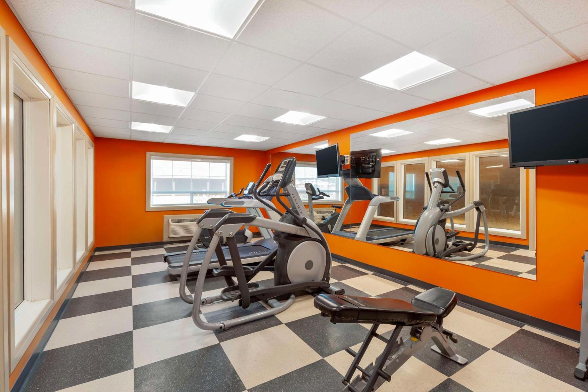 Best Western Plus Peace River Hotel & Suites Bagian luar foto