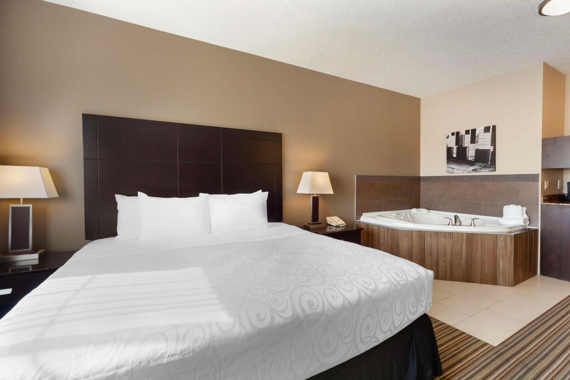 Best Western Plus Peace River Hotel & Suites Bagian luar foto