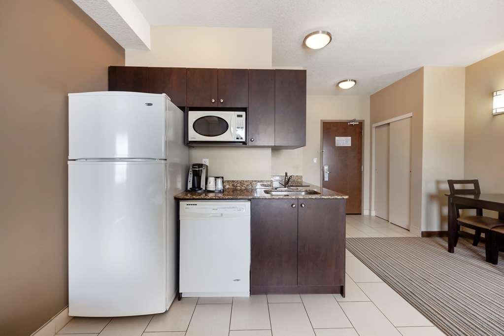 Best Western Plus Peace River Hotel & Suites Ruang foto
