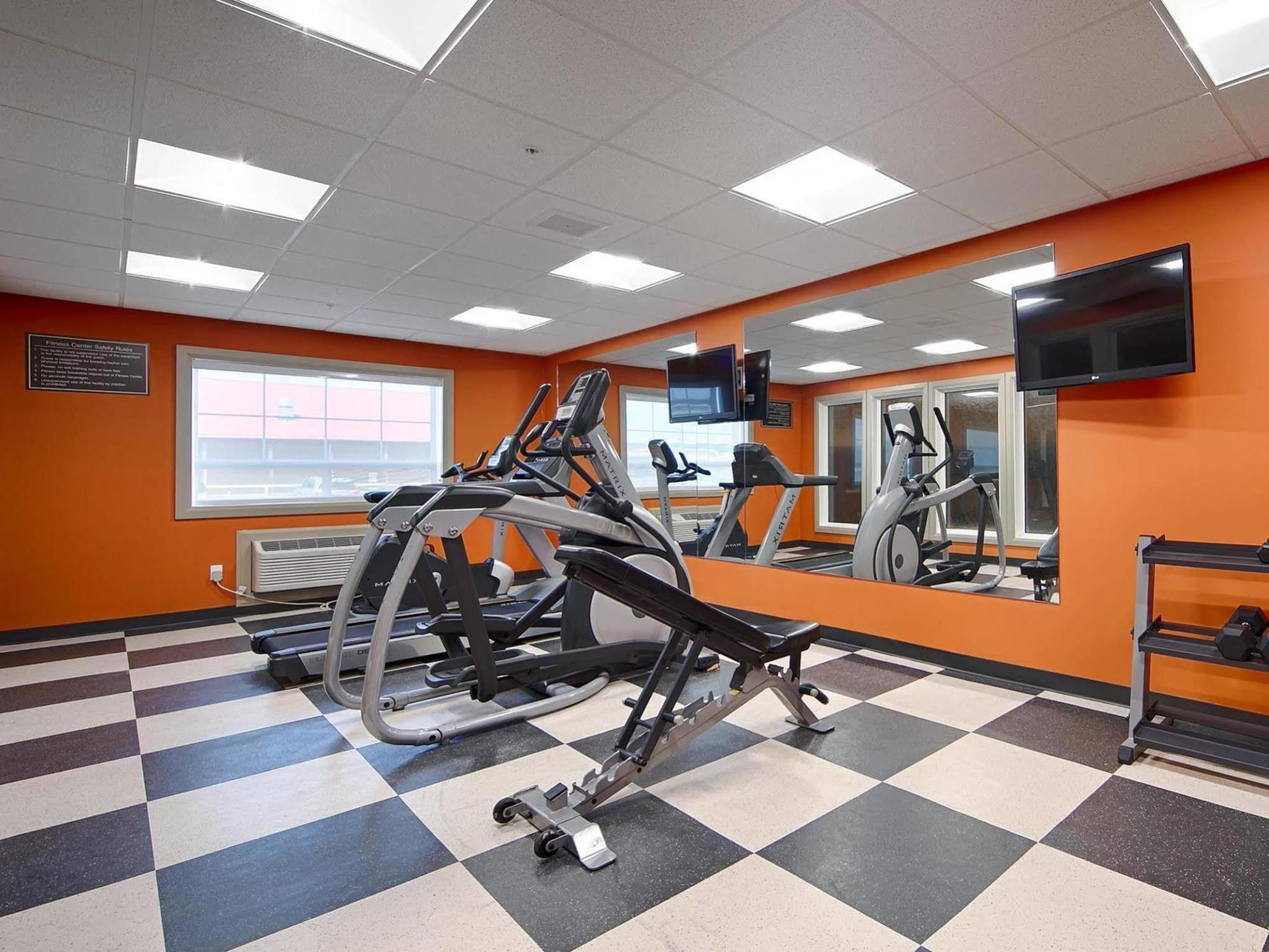 Best Western Plus Peace River Hotel & Suites Bagian luar foto